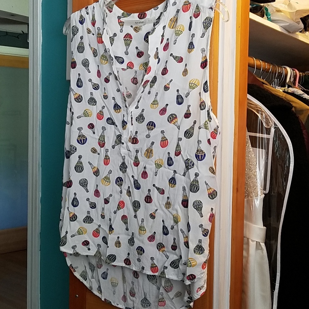 Hi-Low hot air balloon print top